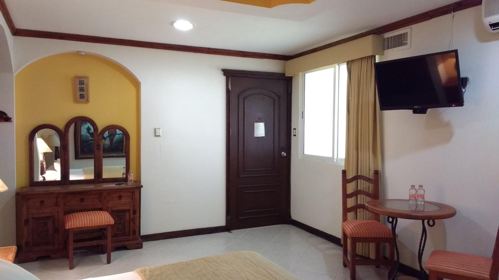Suites Flamboyanes Merida Bagian luar foto
