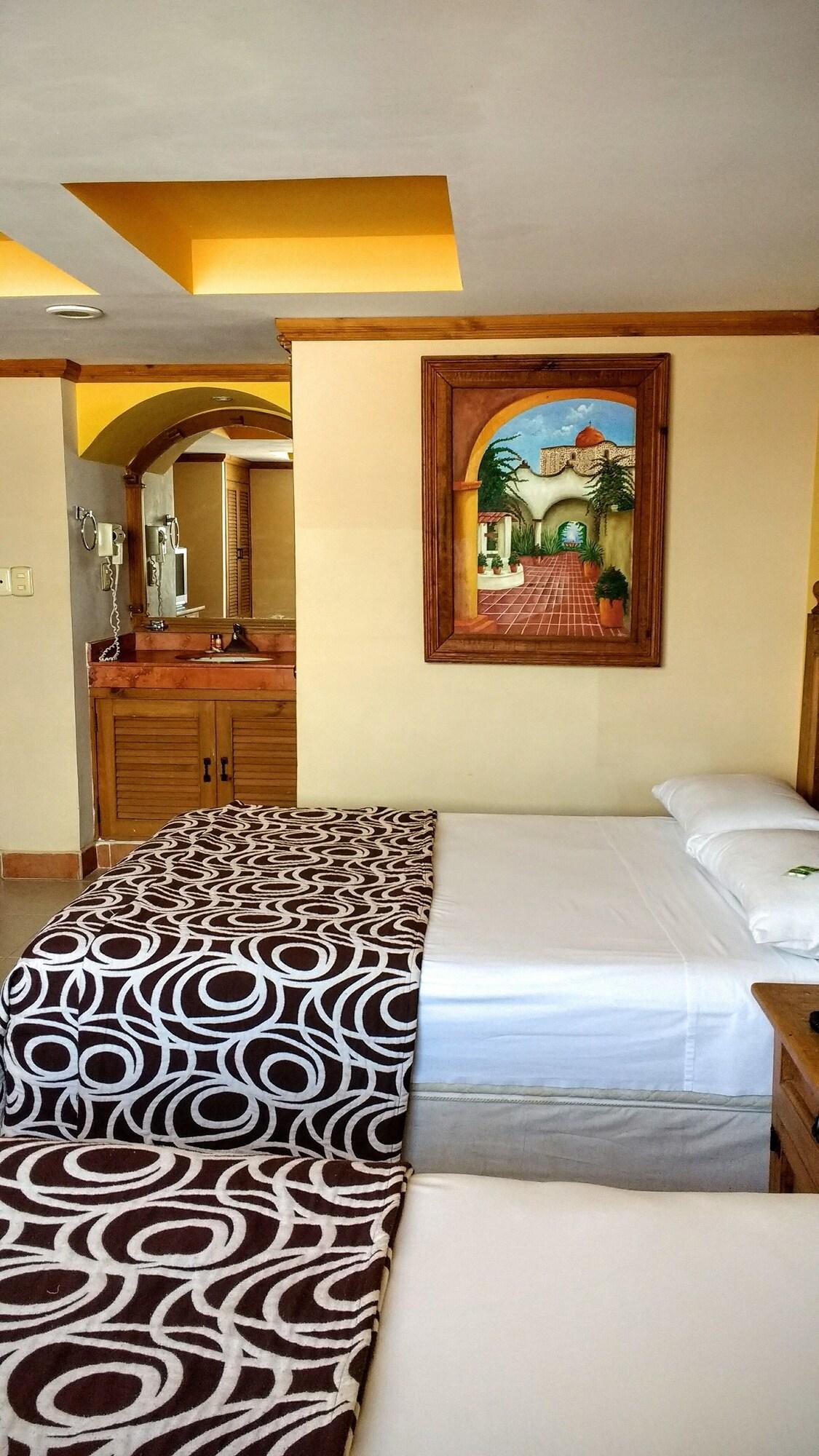 Suites Flamboyanes Merida Bagian luar foto