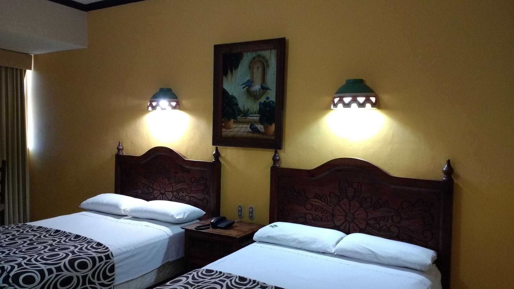 Suites Flamboyanes Merida Bagian luar foto