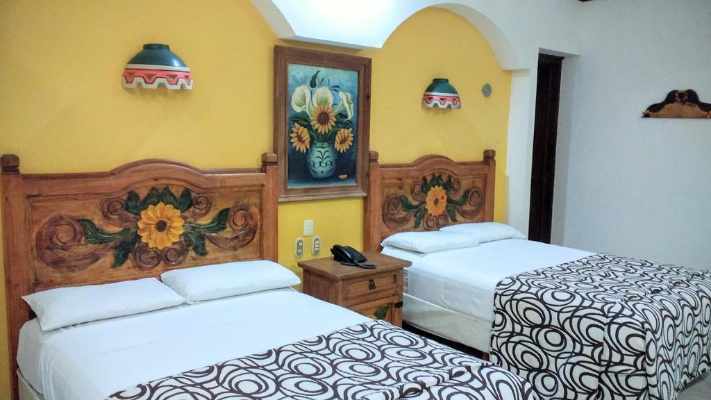 Suites Flamboyanes Merida Bagian luar foto