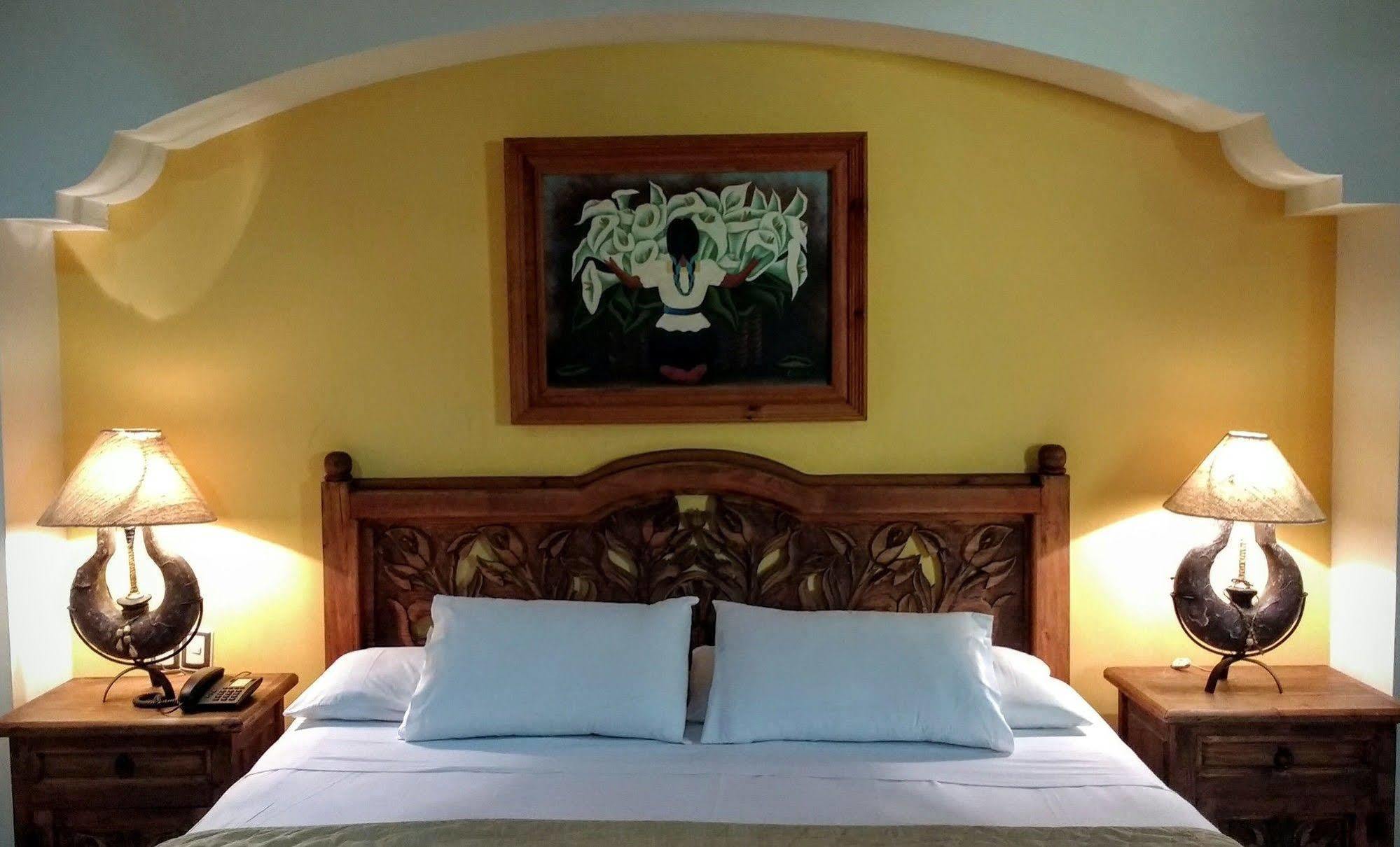 Suites Flamboyanes Merida Bagian luar foto